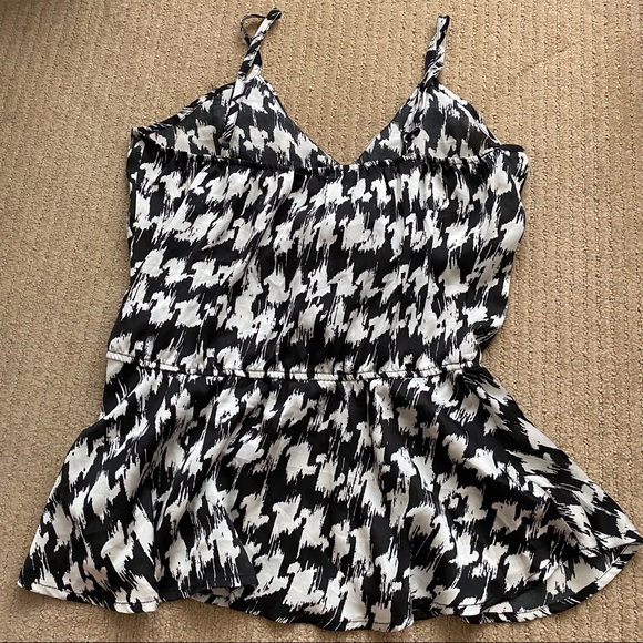 Silk V Neck Ruffled Tank - Picture 2 of 2